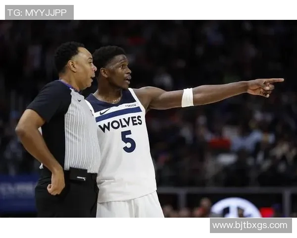 森林狼英勇逆转开拓者以128比115获胜，展现顽强拼搏精神